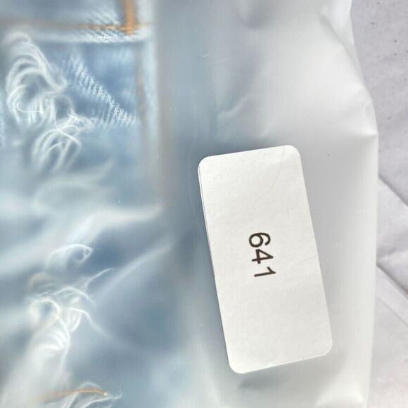 Abercrombie & Fitch Denim Shorts‎ Women Sz 24 Light Wash Distressed Mid Rise - Picture 11 of 11